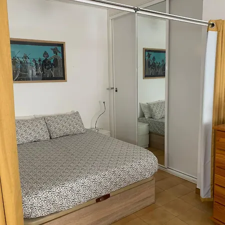 Estudio En Cristianos Edificio Guayero Appartamento