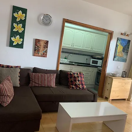 Estudio En Cristianos Edificio Guayero * Los Cristianos (Tenerife)