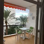 Estudio En Cristianos Edificio Guayero Appartement *